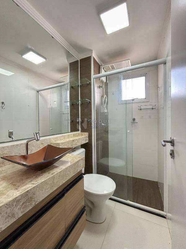 Apartamento para aluguel no bairro Jardim Parque Novo Mundo: WC social