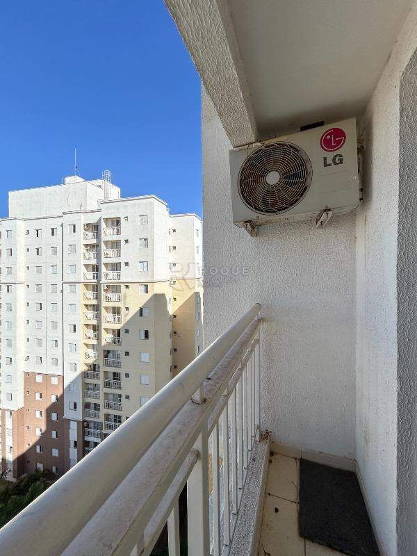 Apartamento para aluguel no bairro Jardim Parque Novo Mundo: Sacada