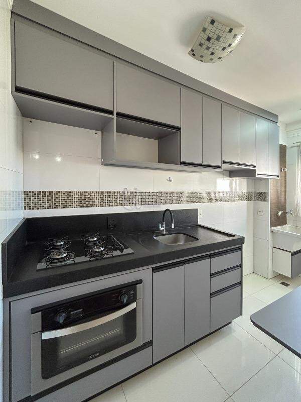 Apartamento para aluguel no bairro Jardim Parque Novo Mundo: Cozinha