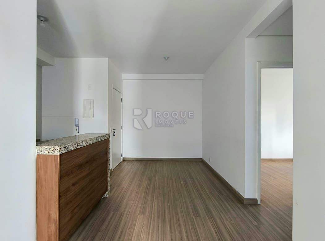 Apartamento para aluguel no bairro Chácaras Antonieta: Sala