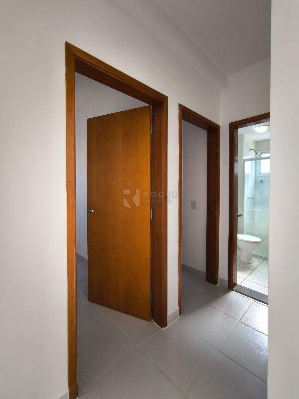 Apartamento à venda no bairro Parque Egisto Ragazzo: ÁREA DE CIRCULAÇÃO