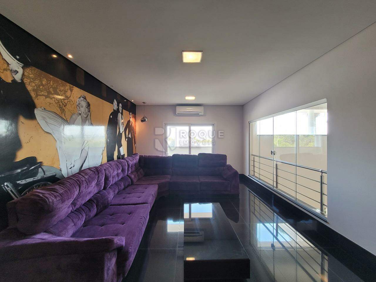 Casa em condomínio à venda no bairro Residencial Ilha de Bali: Sala 4 - TV