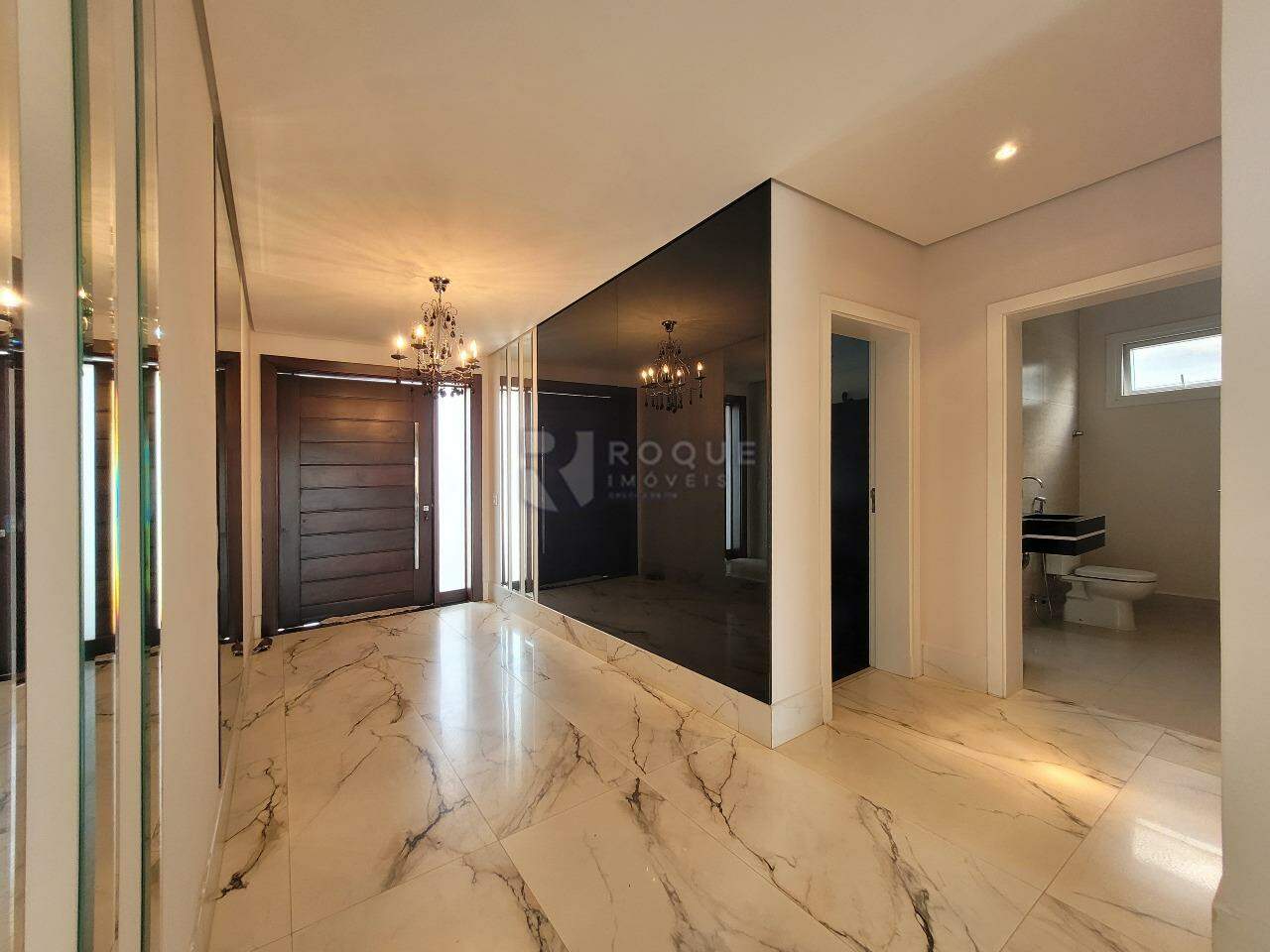 Casa em condomínio à venda no bairro Residencial Ilha de Bali: Hall de entrada