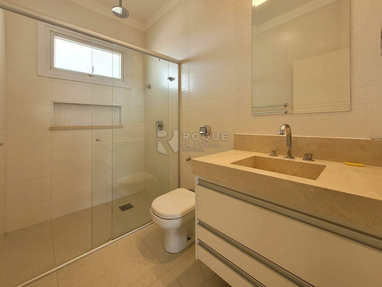 Casa em condomínio à venda no bairro Residencial Ilha de Bali: WC Suíte 4 