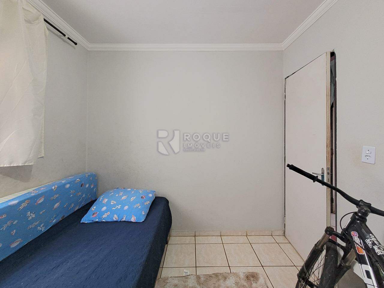 Apartamento à venda no bairro Parque Residencial Abílio Pedro: Dormitório 1