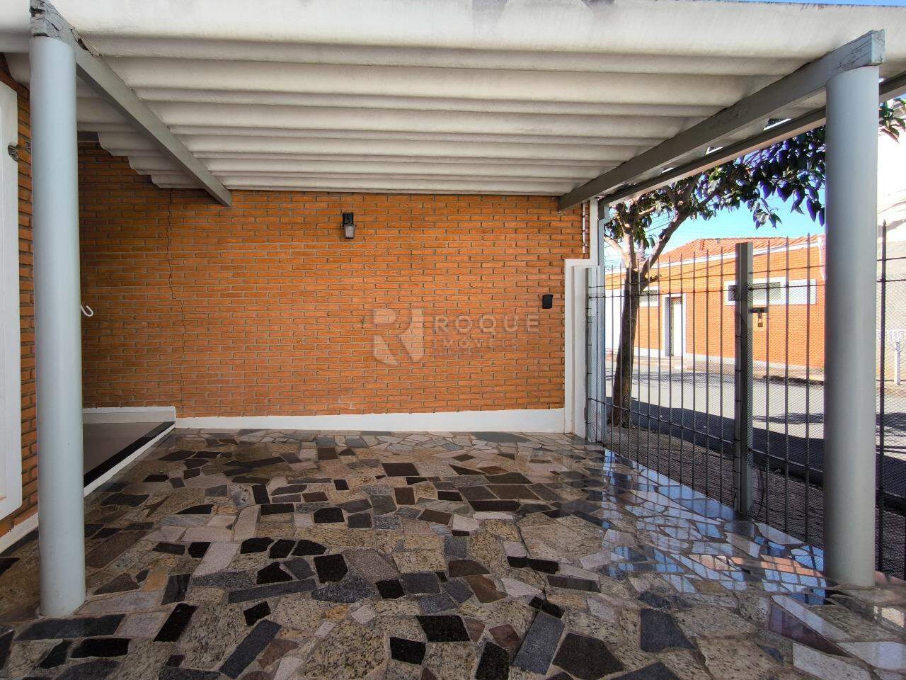 Casa Residencial à venda no bairro Vila São João: GARAGEM