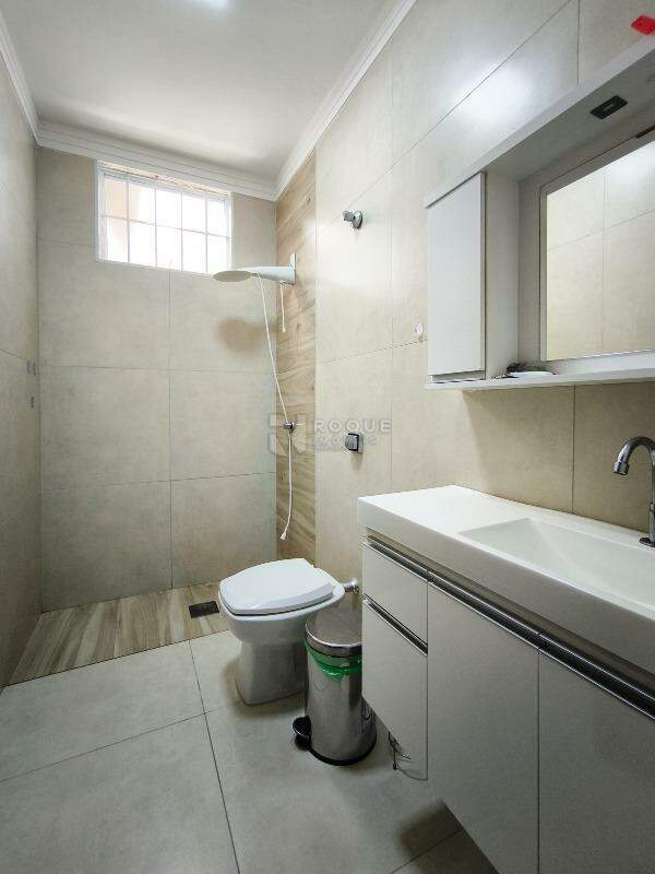 Casa Residencial à venda no bairro Vila São João: BANHEIRO SOCIAL