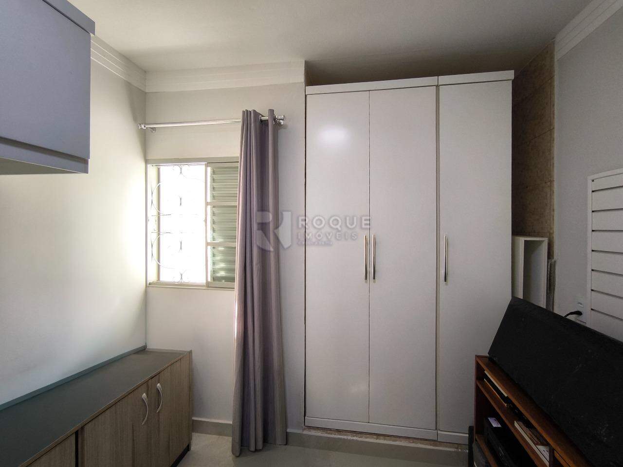Casa Residencial à venda no bairro Vila São João: DORMITÓRIO