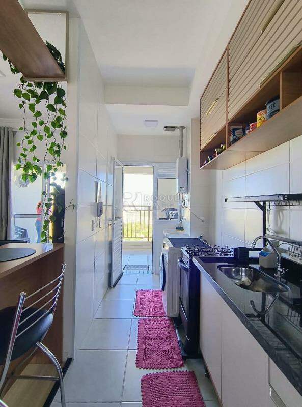 Apartamento para aluguel no bairro Jardim Santa Adélia: Cozinha 