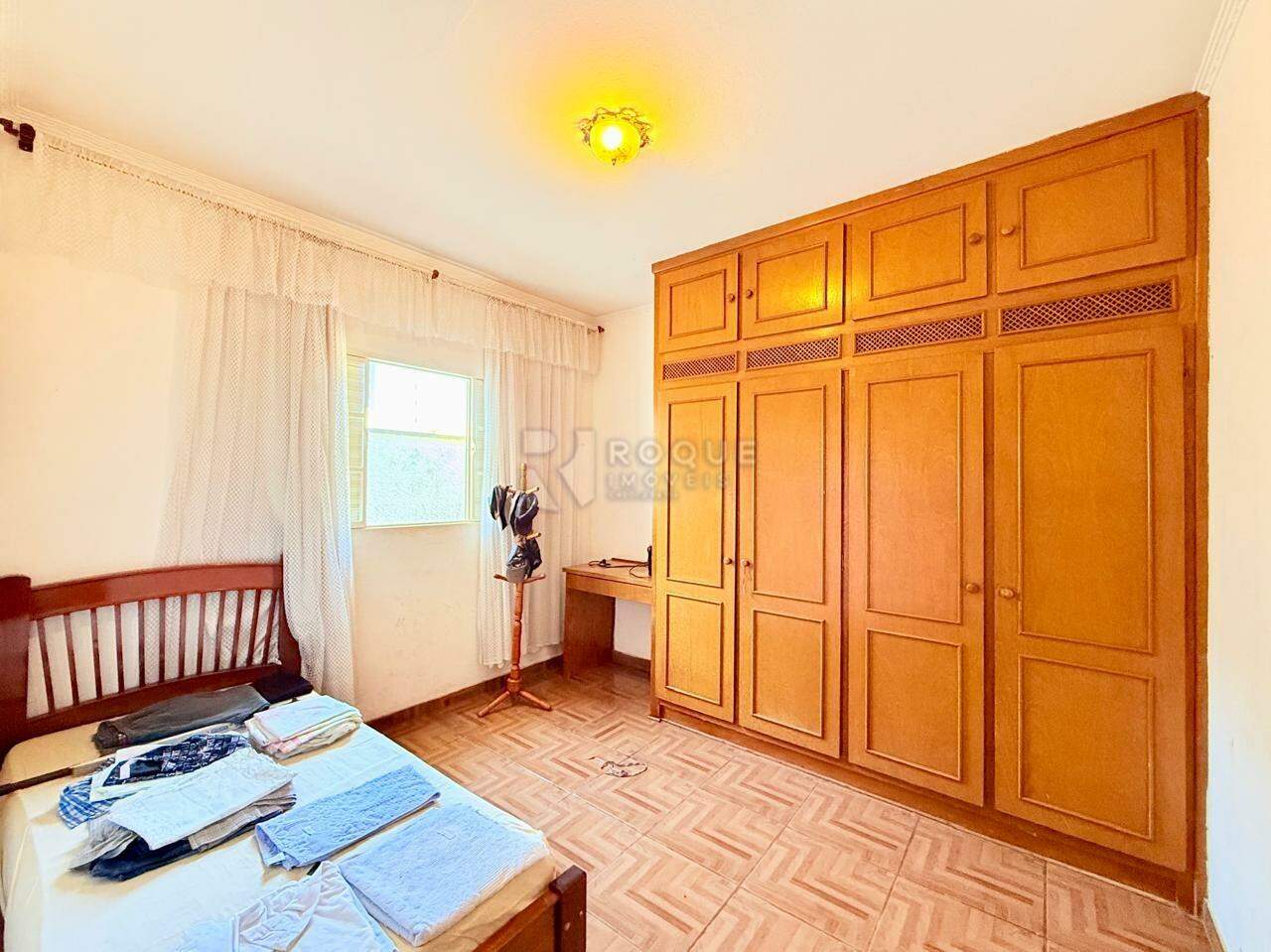 Casa Residencial para aluguel no bairro Vila Esteves: Dormitório 02
