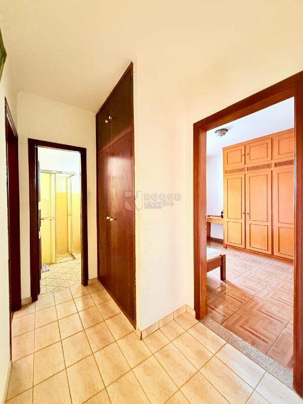 Casa Residencial para aluguel no bairro Vila Esteves: Hall