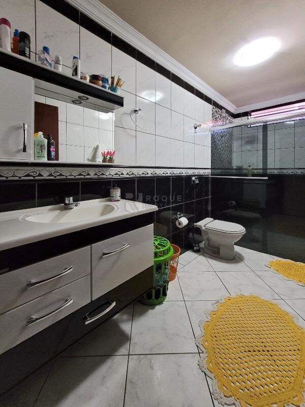 Casa Residencial à venda no bairro Jardim São Lourenço: WC Social