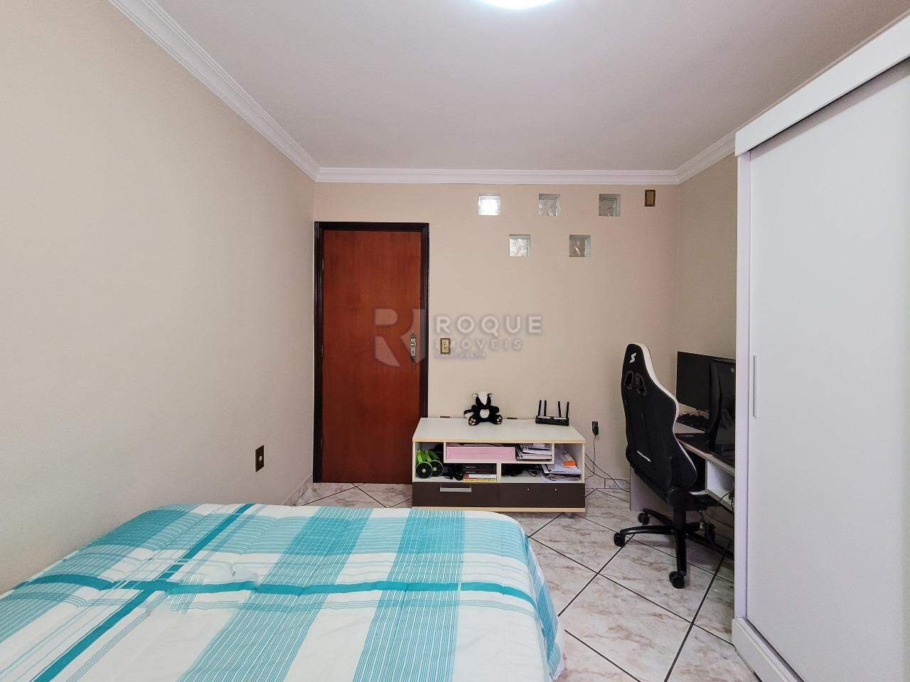 Casa Residencial à venda no bairro Jardim São Lourenço: Dormitório 1