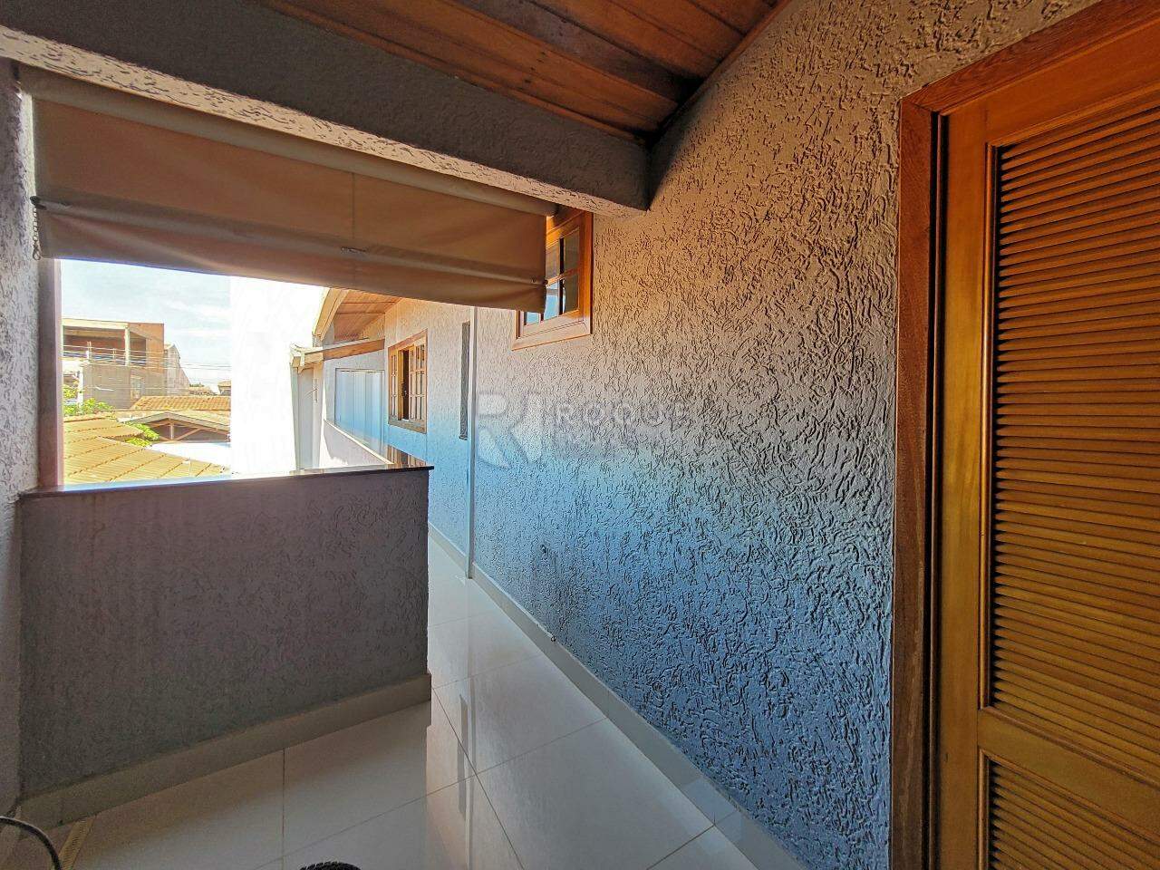 Casa Residencial à venda no bairro Jardim São Lourenço: Varanda