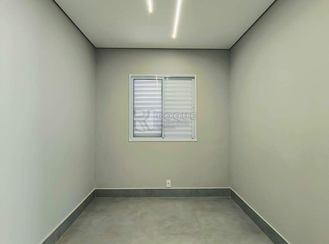 Apartamento para aluguel no bairro Jardim Santa Adélia: Dormitório 01