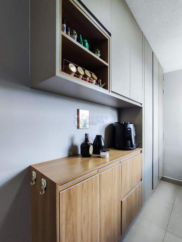 Apartamento à venda no bairro Parque Hippolyto: COZINHA