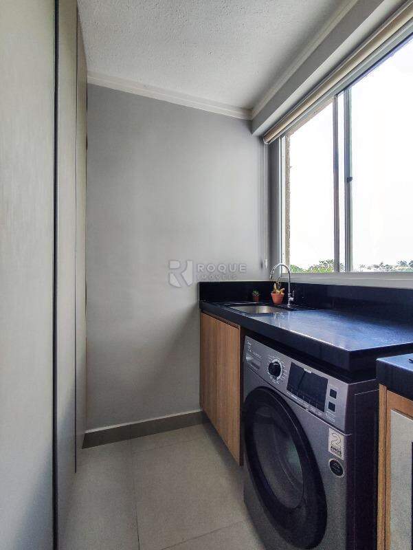 Apartamento à venda no bairro Parque Hippolyto: LAVANDERIA