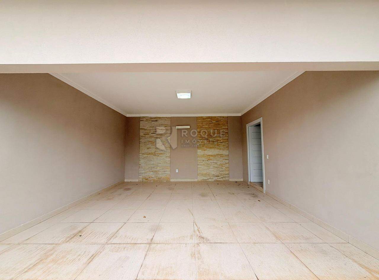 Casa Residencial para aluguel no bairro Jardim Porto Real: Garagem