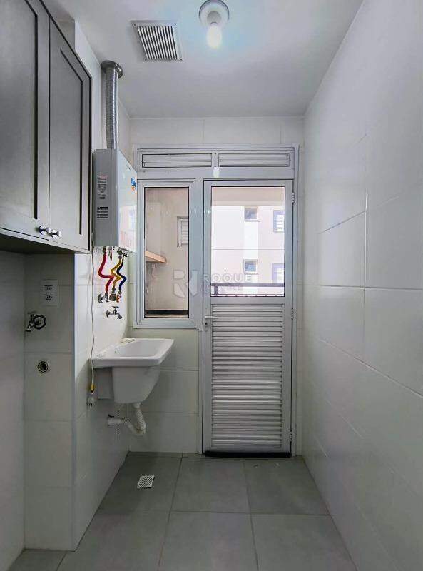 Apartamento para aluguel no bairro Jardim Santa Adélia: Lavanderia