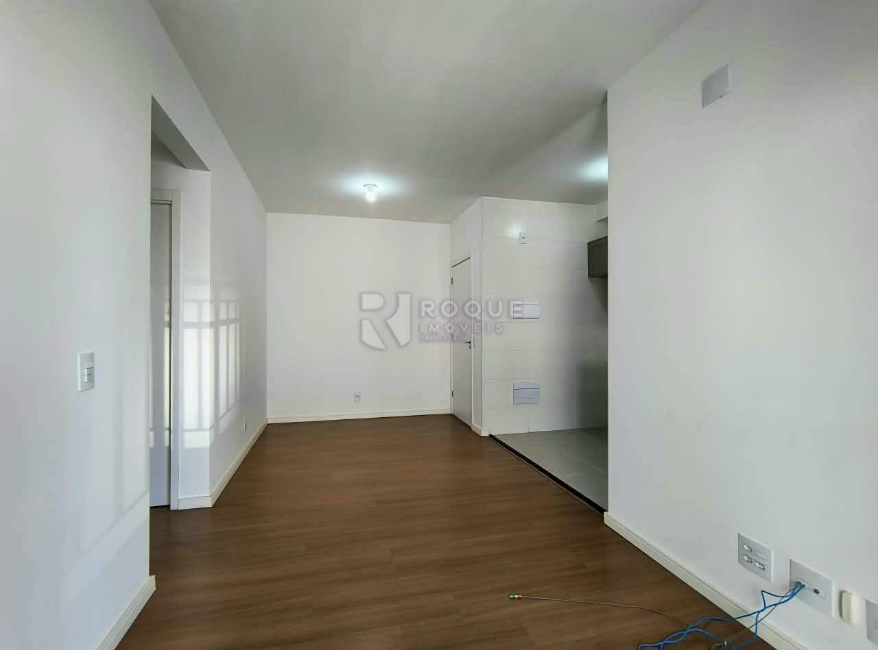 Apartamento para aluguel no bairro Jardim Santa Adélia: Sala