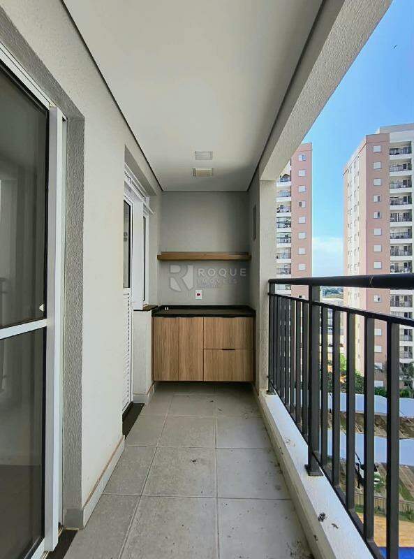 Apartamento para aluguel no bairro Jardim Santa Adélia: Sacada