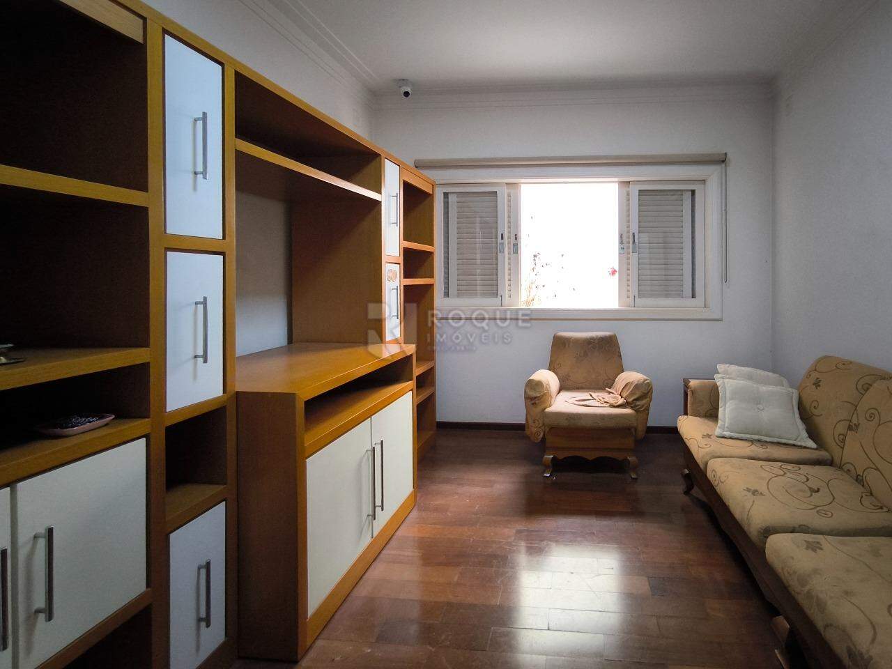 Casa em condomínio à venda no bairro Jardim Residencial Monsenhor Rossi: SALA DE TV