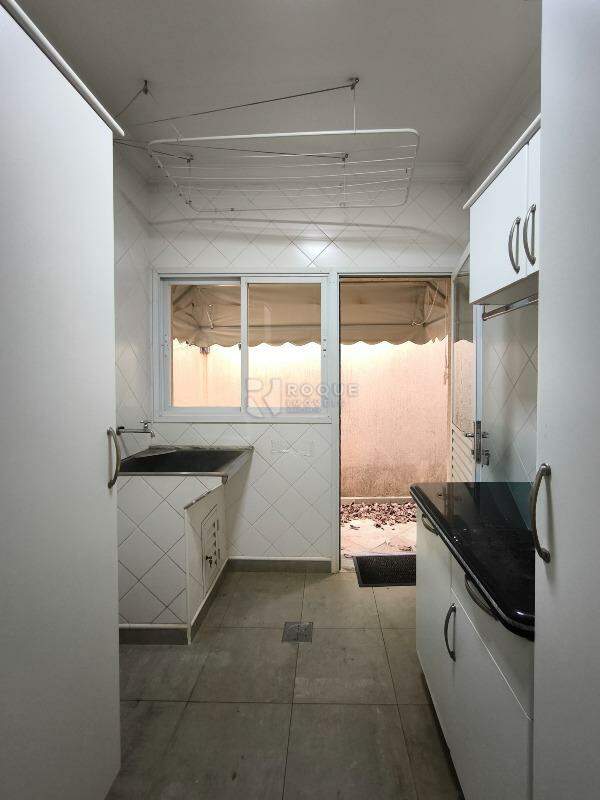 Casa em condomínio à venda no bairro Jardim Residencial Monsenhor Rossi: LAVANDERIA