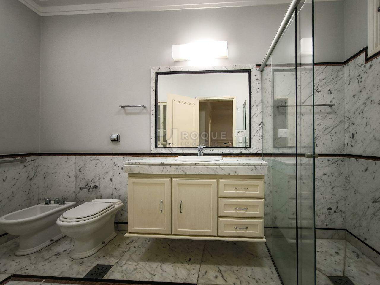 Casa em condomínio à venda no bairro Jardim Residencial Monsenhor Rossi: WC SUÍTE