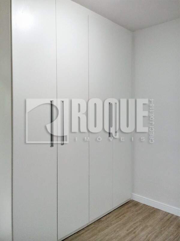 Apartamento à venda no bairro Desmembramento Oscar Antonio Breda: Dormitório 01