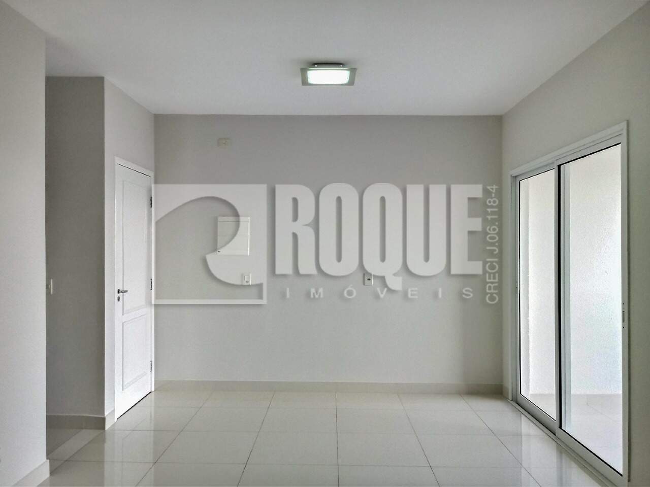 Apartamento à venda no bairro Desmembramento Oscar Antonio Breda: Sala