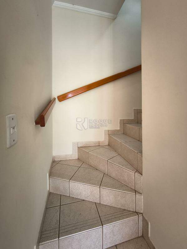 Casa em condomínio à venda no bairro Jardim Nossa Senhora de Fátima: ACESSO PISO SUPERIOR