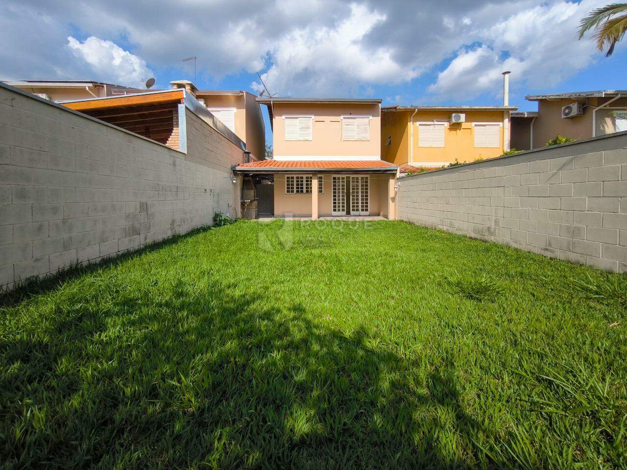 Casa em condomínio à venda no bairro Jardim Nossa Senhora de Fátima: QUINTAL