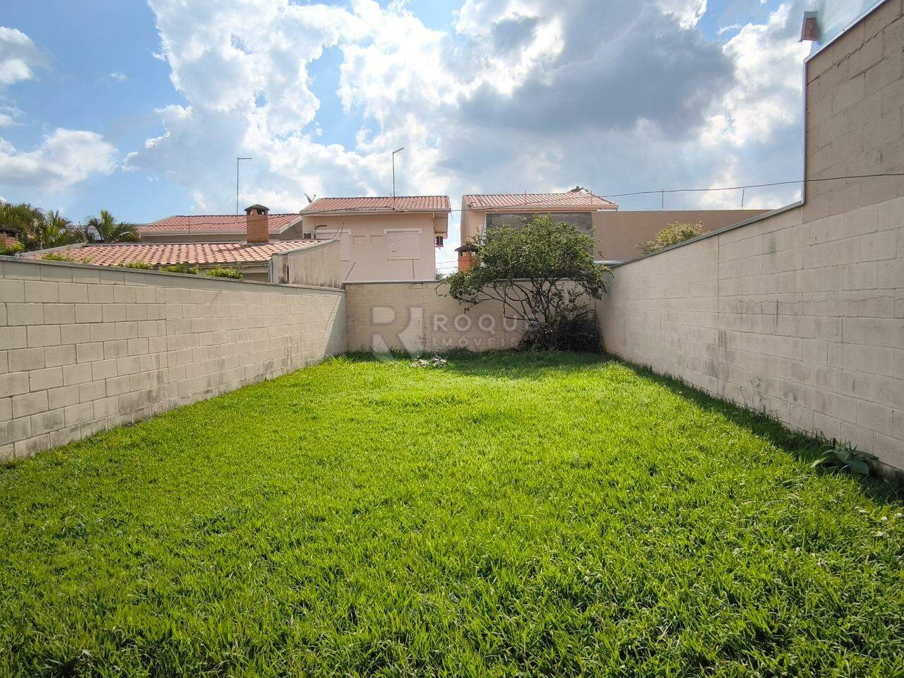 Casa em condomínio à venda no bairro Jardim Nossa Senhora de Fátima: QUINTAL
