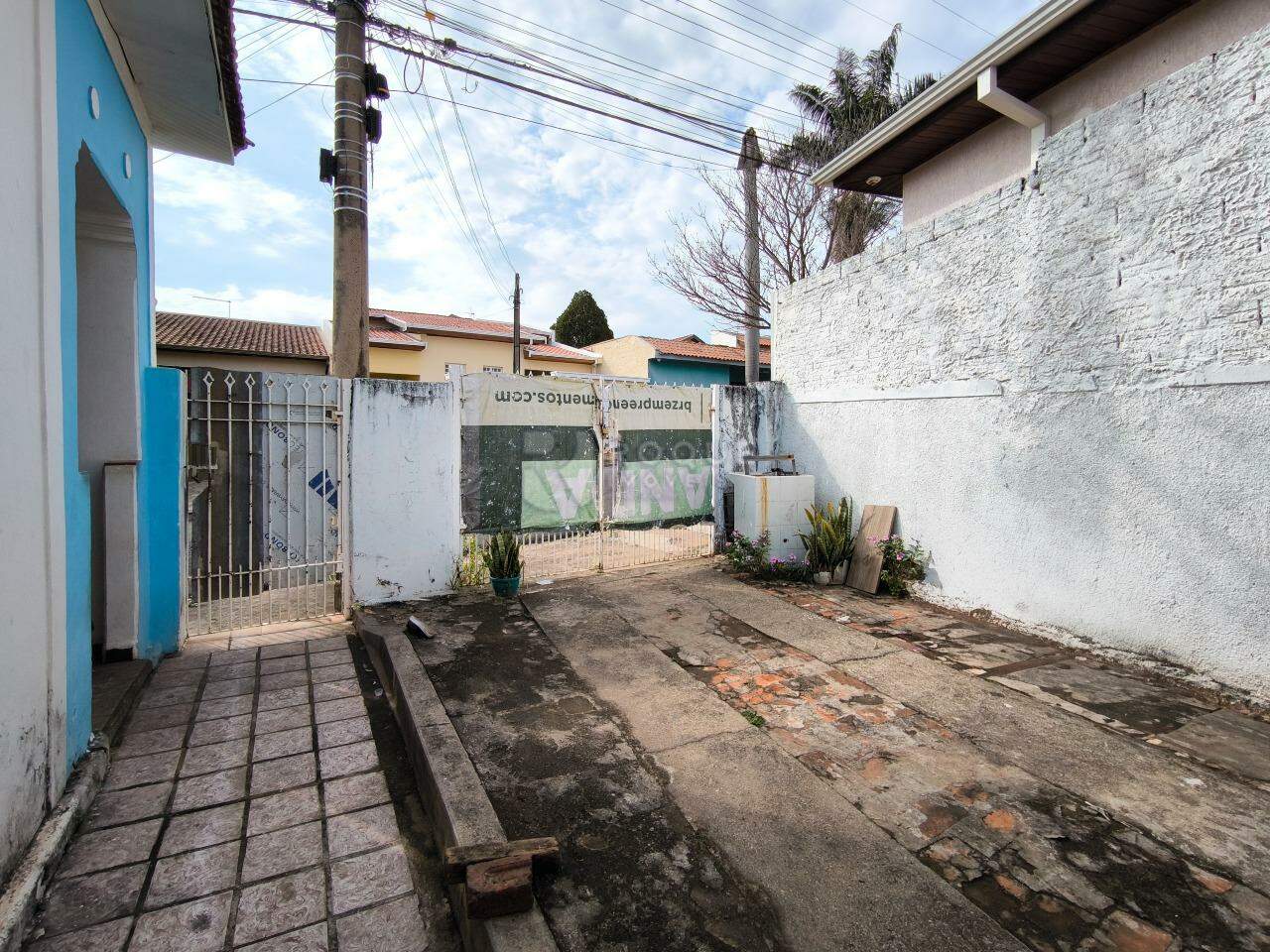Casa Residencial à venda no bairro Jardim Bandeirantes: GARAGEM