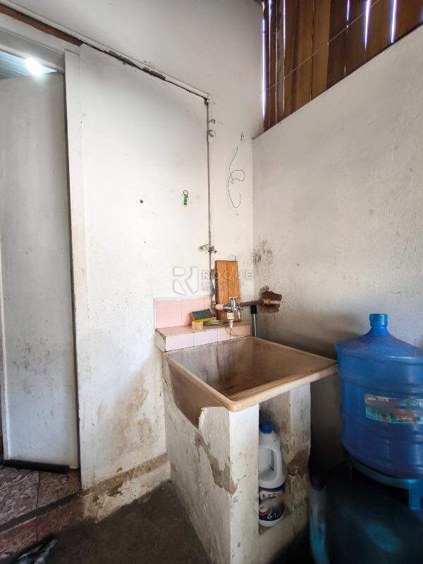 Casa Residencial à venda no bairro Jardim Bandeirantes: LAVANDERIA