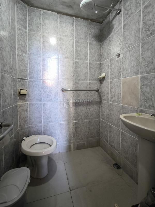 Casa Residencial à venda no bairro Parque Residencial Anavec: BANHEIRO SOCIAL EDÍCULA