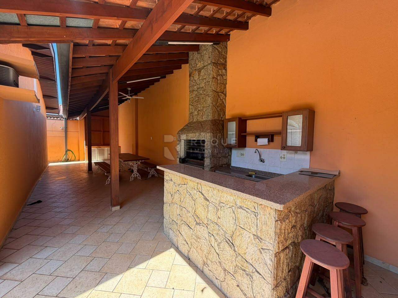 Casa Residencial à venda no bairro Jardim Residencial Monsenhor Rossi: CHURRASQUEIRA