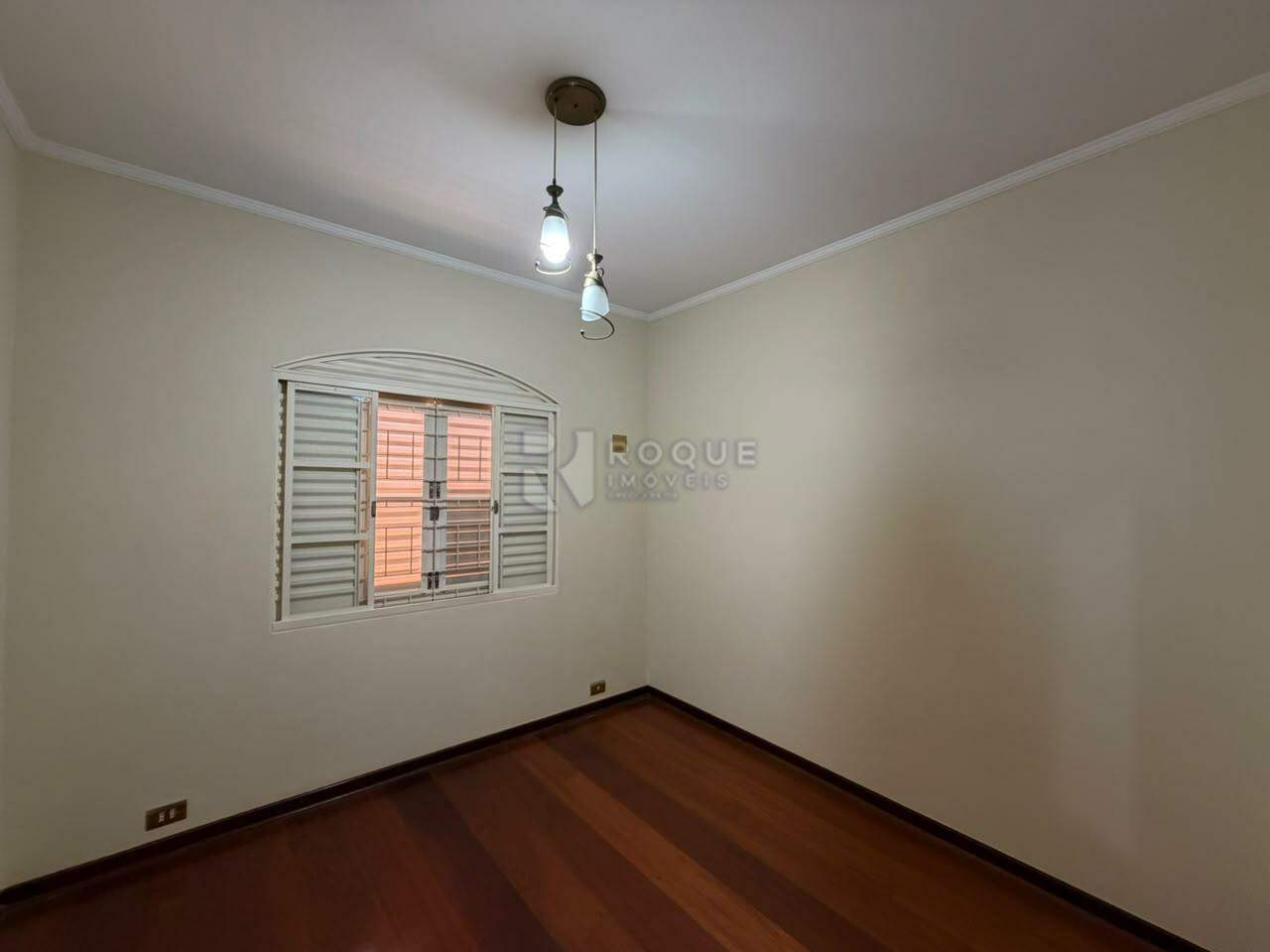 Casa Residencial à venda no bairro Jardim Residencial Monsenhor Rossi: QUARTO 03