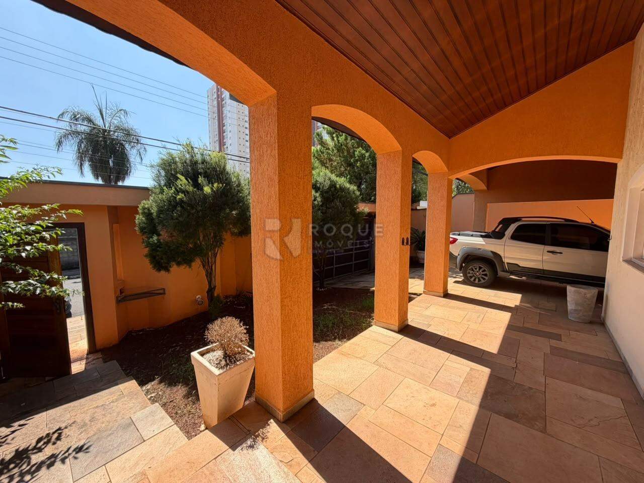 Casa Residencial à venda no bairro Jardim Residencial Monsenhor Rossi: VARANDA