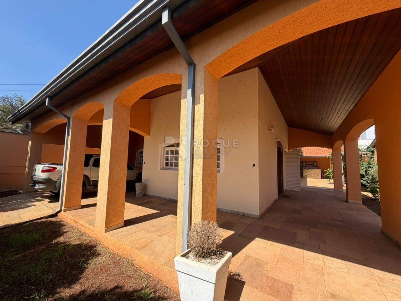 Casa Residencial à venda no bairro Jardim Residencial Monsenhor Rossi: VARANDA