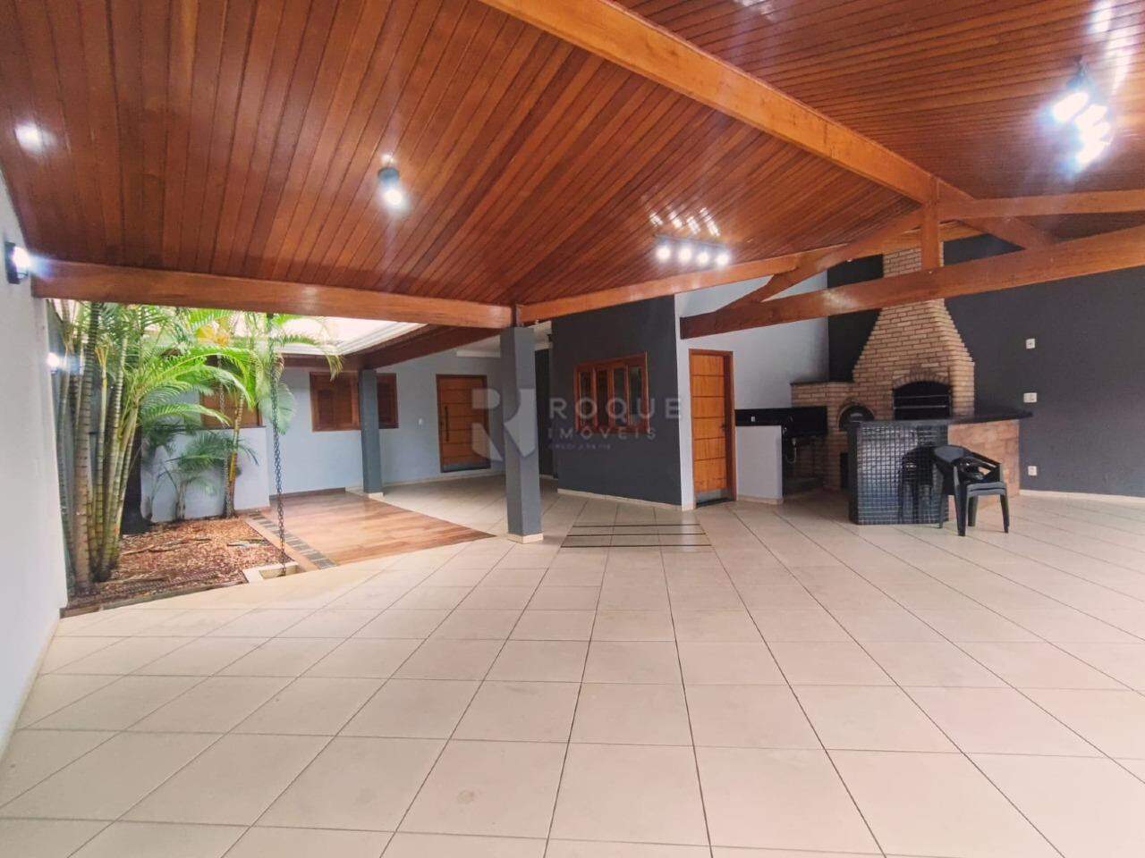 Casa Residencial para aluguel no bairro NOBREVILLE - RESD. - LIMEIRA/SP -: Garagem