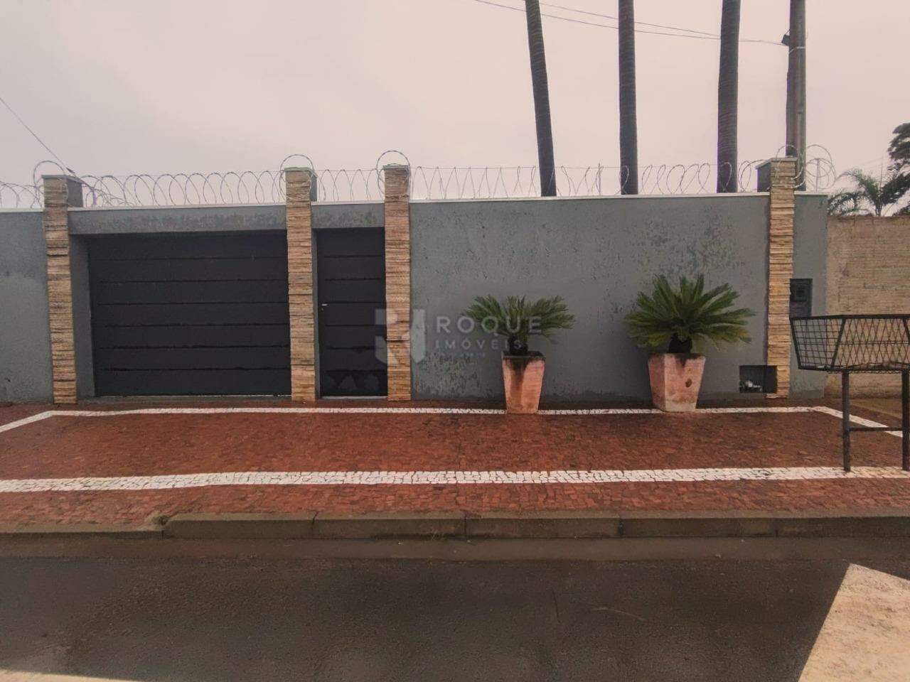 Casa Residencial para aluguel no bairro NOBREVILLE - RESD. - LIMEIRA/SP -: Fachada