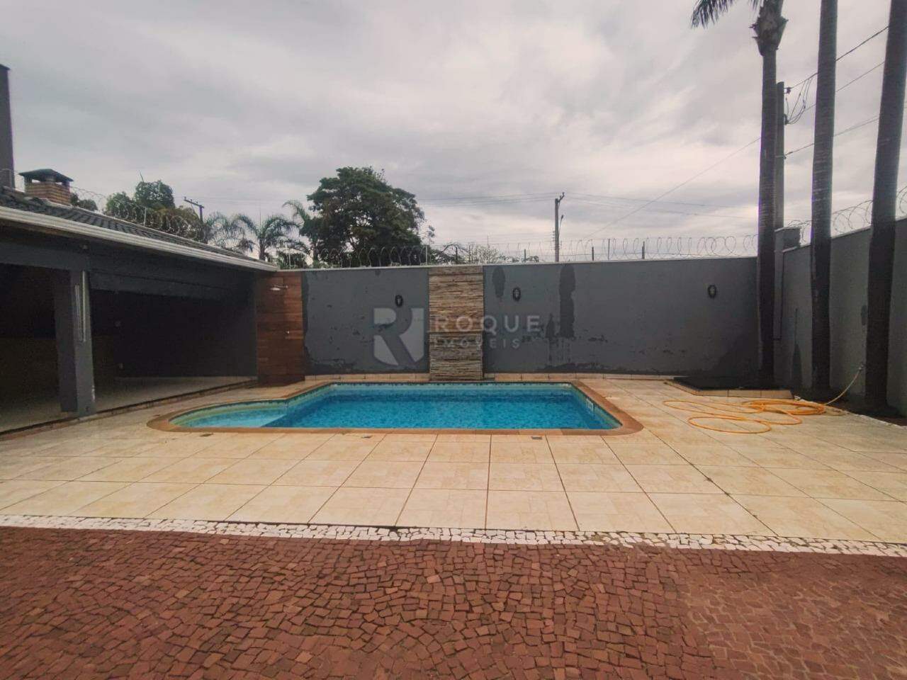 Casa Residencial para aluguel no bairro NOBREVILLE - RESD. - LIMEIRA/SP -: Quintal