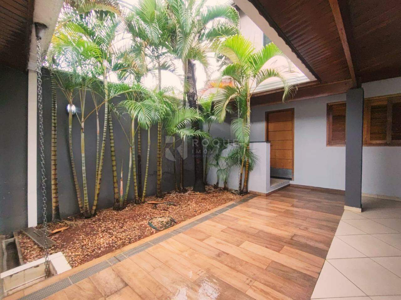 Casa Residencial para aluguel no bairro NOBREVILLE - RESD. - LIMEIRA/SP -: Quintal
