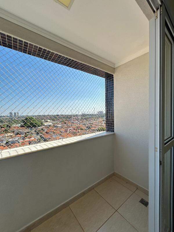 Apartamento para aluguel no bairro Centro: Sacada