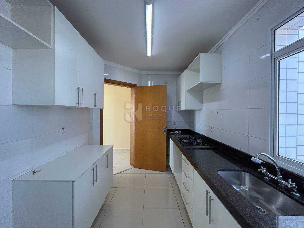 Apartamento para aluguel no bairro Centro: Cozinha