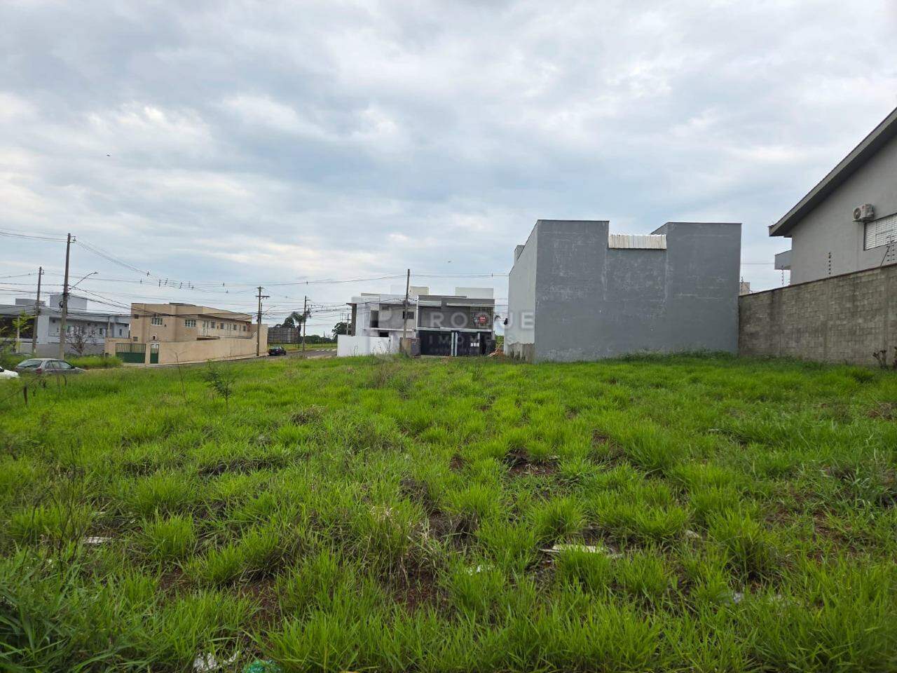 Terreno à venda no bairro Jardim Cidade Universitária I: Terreno