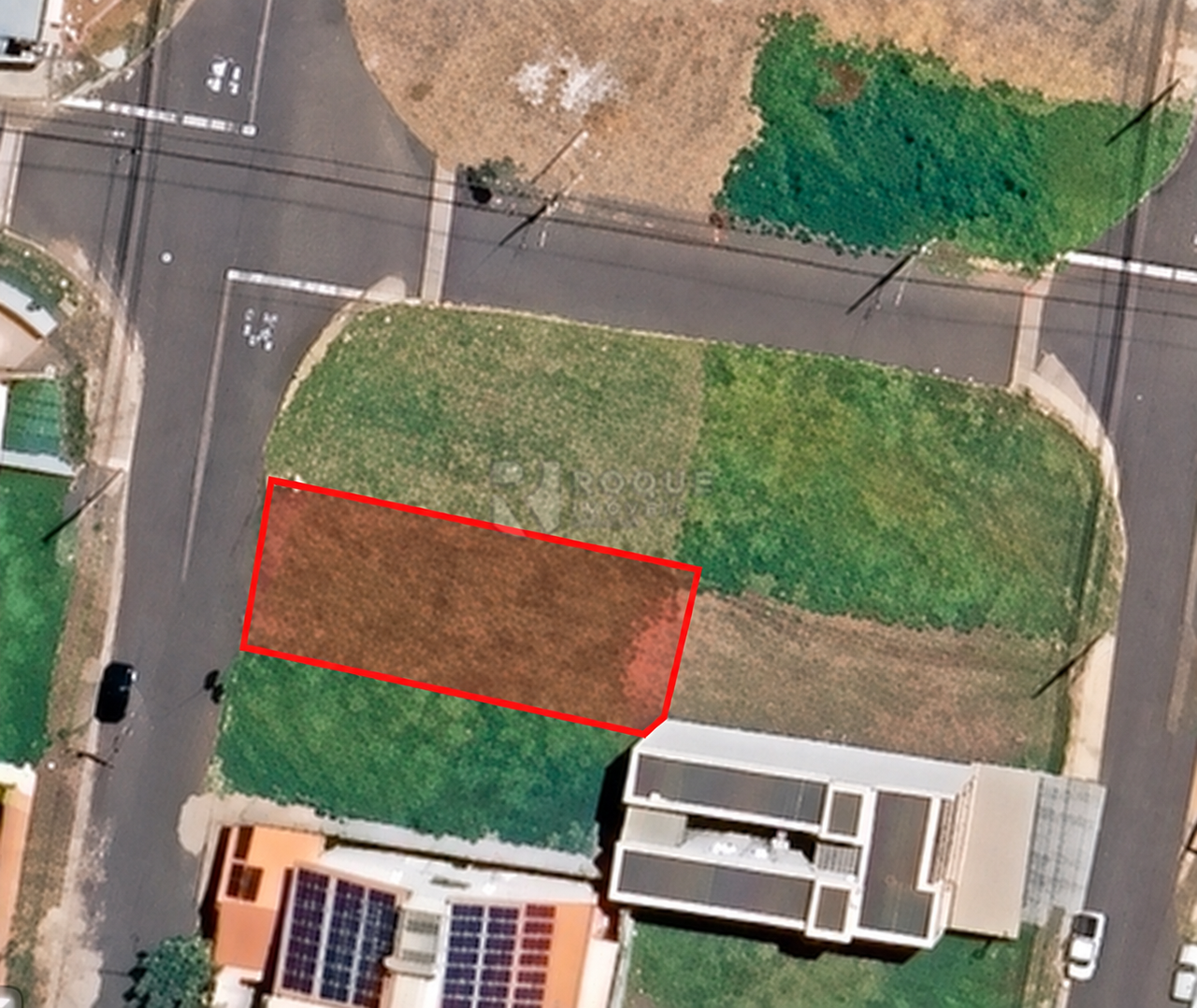Terreno à venda no bairro Jardim Cidade Universitária I: Vista aérea