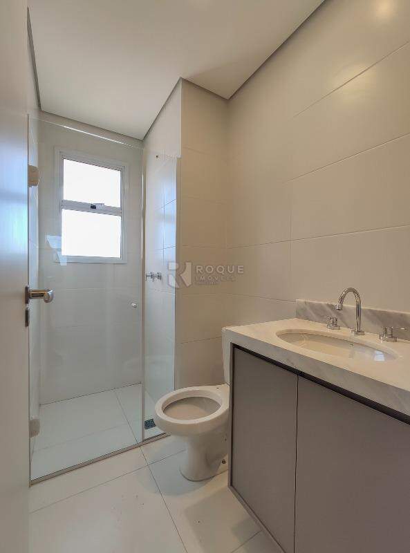 Apartamento à venda no bairro Vila Primavera: WC social