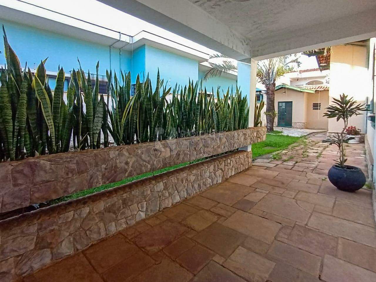Casa Residencial à venda no bairro Centro: